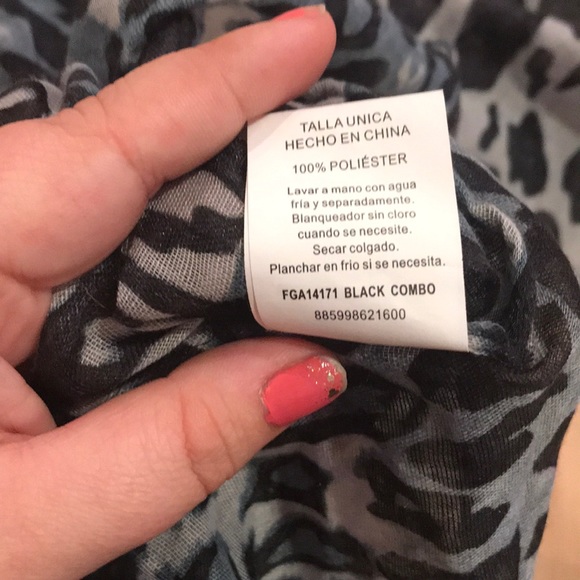 Leopard Print Infinity Scarf - Picture 3 of 3